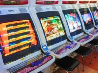 Gelper Diduga Bernuansa Judi Muncul di Kijang Kota, Warga Resah