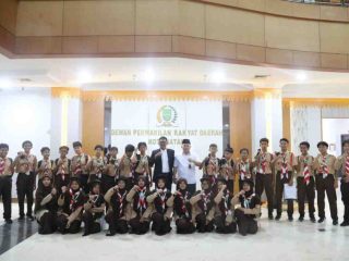 DPRD Kota Batam Terima Kunjungan Edukasi Pelajar SMPIT Alam Mutiara Insani