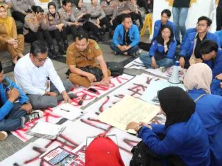 DPRD Batam Sambut Unjukrasa PMII, Siap Teruskan Tuntutan Evaluasi Program MBG ke Pemerintah Pusat