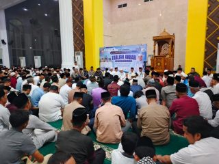 Tabligh Akbar Bersama Ustadz Das'ad Latif, Bupati Aneng Ajak Masyarakat Perkuat Persatuan dan Bangun Anambas Lebih Maju