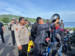 Sambut HUT Bhayangkara ke-80, Polres Anambas dan Pemda Bersinergi Wujudkan Keselamatan Berlalu Lintas Lewat Pembagian Helm Gratis