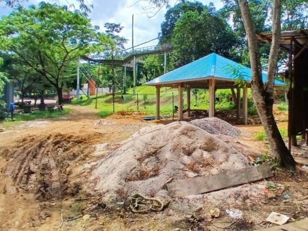 Belum Tuntas, Proyek Taman Kota Bernilai Hampir 5 Miliar Rupiah di Kijang Kota Terhenti