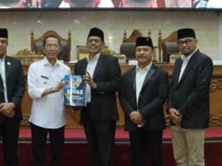 Rapat Paripurna DPRD Kota Batam Dengarkan Penyampaian Rancangan KUA/PPAS APBD 2027, Wali Kota Proyeksikan Anggaran Belanja Rp 4,6 T