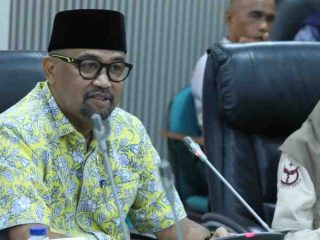 Terima Audiensi Mahasiswa Kedokteran Uniba, Wakil Ketua III DPRD Kota Batam Dukung Kegiatan Fogging Cegah Penyebaran DBD