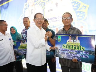 Amsakar Temui Warga Pulau Seraya, Aspirasi Air Bersih dan Pelabuhan Jadi Prioritas