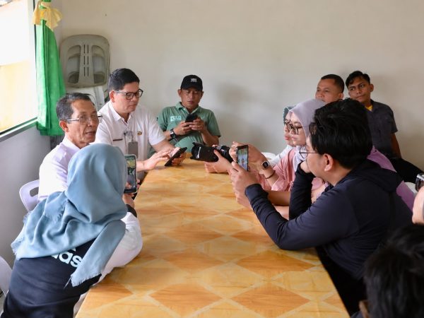 Luruskan Persepsi Publik, Amsakar Jelaskan Peran RT/RW dalam Optimalisasi Pendapatan Daerah