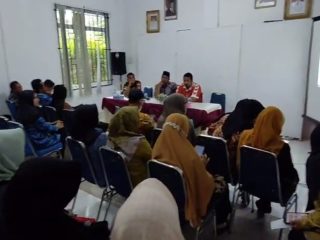 Camat Siantan Pimpin Rapat Pembentukan Panitia HUT RI ke-81, Semangat Gotong Royong Jadi Kekuatan Utama
