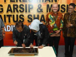 Ketua DPRD Hadiri Peresmian Gedung Arsip dan Musholla Baitus Shalihin di PN Batam