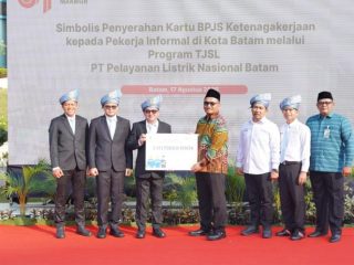 PLN Batam Teguhkan Semangat Kemerdekaan melalui Pelayanan Kelistrikan dan Kepedulian Sosial