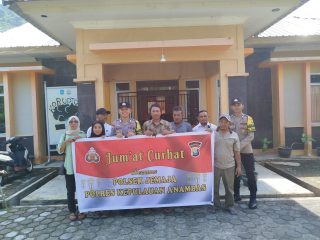 Jumat Curhat di Desa Landak, Polisi Tekankan Bahaya Narkotika dan Keselamatan Nelayan