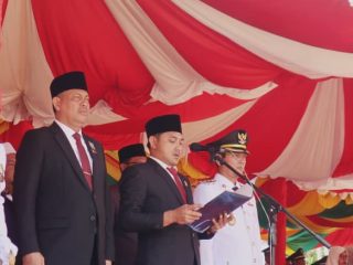 Bacakan Naskah Proklamasi, Ketua DPRD Anambas Ajak Lanjutkan Cita-cita Perjuangan