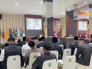Bupati Aneng dan Wakil Bupati Raja Bayu Ikuti Nobar Proklamasi di DPRD Anambas