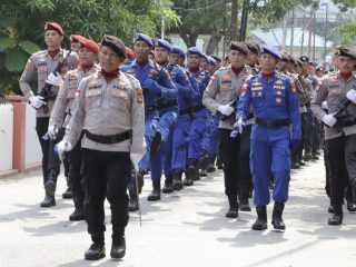HUT ke-81 TNI, 45 Personel Polres Kepulauan Anambas Ikuti Parade dan Defile di Tarempa